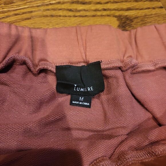 NEW! Off the shoulder sweatshirt with pockets and tie details Medium - Picture 4 of 5